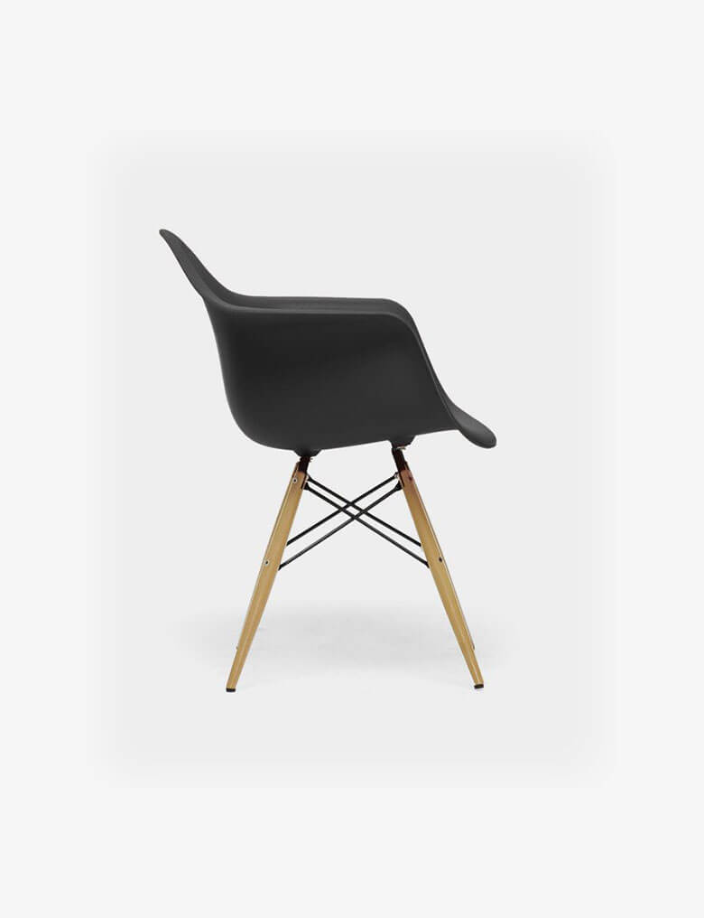 Modern Shell Chair – Image 4
